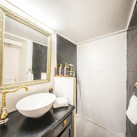 Chic French Appartement *